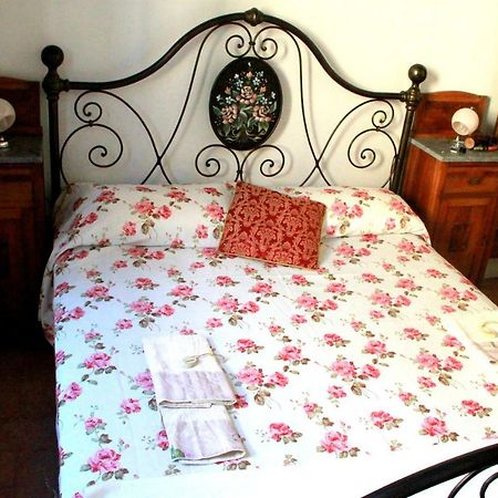 Camere Mazzini 49 Sansepolcro Luaran gambar